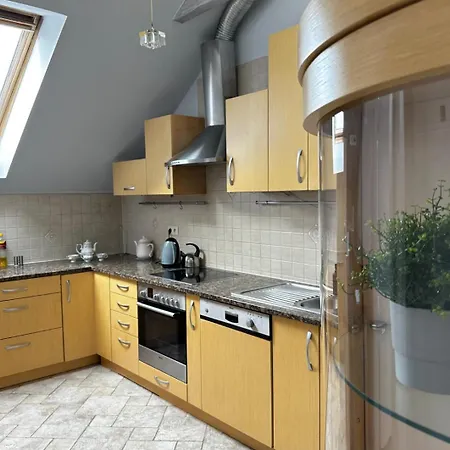 Movie - Charming Place, 15 Minutes To Old Town & 5 Minutes To Seaside * Gdańsk