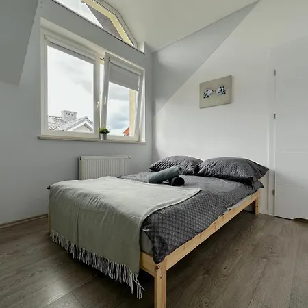Movie - Charming Place, 15 Minutes To Old Town & 5 Minutes To Seaside Séjour chez l'habitant